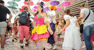 Carnaval no Mooca Plaza Shopping tem bailinhos e música ao vivo