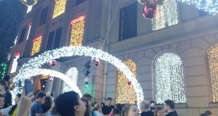 Arquidiocesano inaugura premiada iluminação de Natal para o público