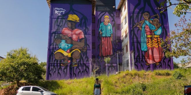 Artista do Jabaquara pinta grafite gigante em CDHU