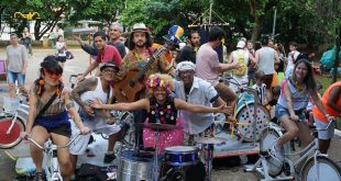 Bloco do Pedal leva proposta de sustentabilidade para Aclimação