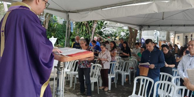 Missa para finados é celebrada no Cemitério da Vila Mariana