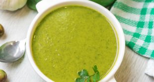 Saborosa Sopa Verde Detox