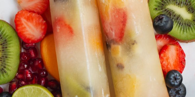 Delicioso Geladinho de Frutas e Água de Côco