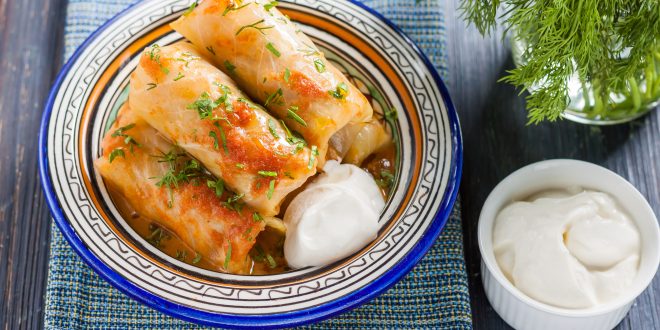 Delicioso Repolho Recheado com Legumes e Atum