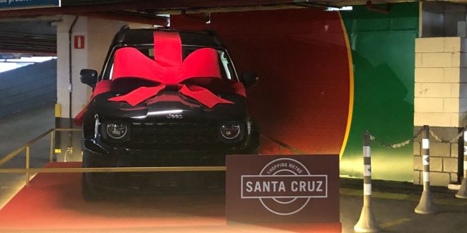 Sorteio de carro e entrega de Panettone na Campanha de Natal do Shopping Santa Cruz