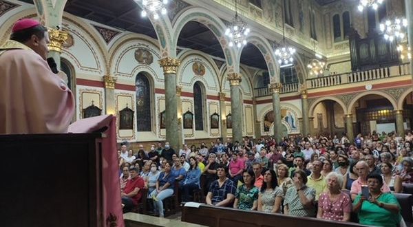 Igreja de São José recebe mais de 10 mil fiés durante festejos