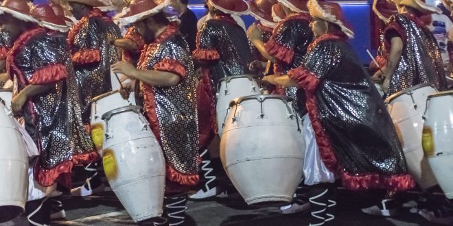 Descubra o encanto do verão uruguaio: carnaval, festivais e praias deslumbrantes