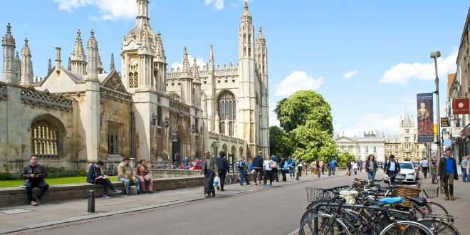 Cambridge: Uma jornada pela história, educação e gastronomia em meio à tradição inglesa